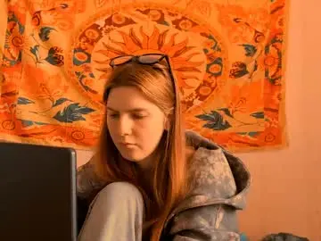 Chaturbate Free Porn Cam of aliceinredsquare_