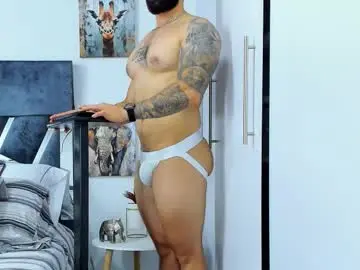 Chaturbate Live Sex Cam of zack_froone