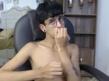 Chaturbate Live Porn of andyxibrat