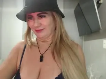 Chaturbate Free Live Porn of angelinna_12