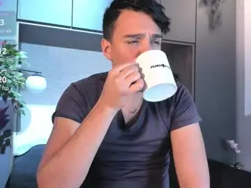 Chaturbate Sex Chat of edward_maxx