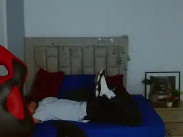 Chaturbate Sex Chat of nico_fox723