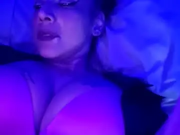 Chaturbate Live Sex Cam of sexyypinkyysexyy
