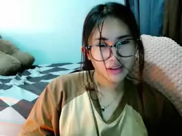 Chaturbate Live Sex Cam of yuriyumixx_xoxo