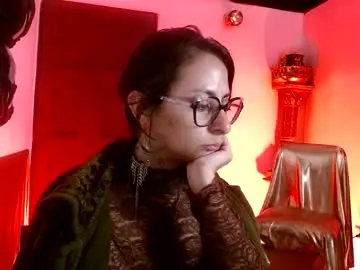 Chaturbate Live Sex Cam of serena_xyz