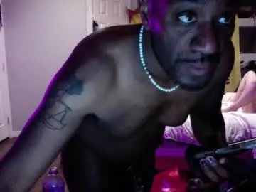 Chaturbate Live Sex Cam of bungalowentertainment