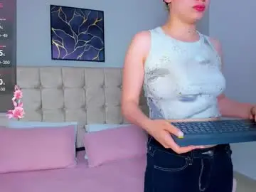 Chaturbate Live Sex of lilie_petite