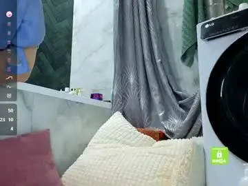 Chaturbate Nude Webcam of marmeladka777