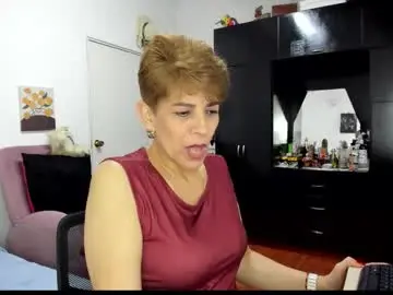 Chaturbate Live Sex Cam of angelina_stone_65