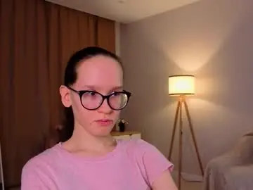 Chaturbate Watch Live Sex Cams of lynettebails