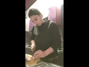 Chaturbate Free Live Porn of valleriejonnes