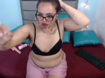 Chaturbate Adult Webcam of catherinegonzalezrs707