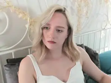 Chaturbate Nude Webcam of chloedeccker