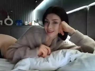 Chaturbate Live Sex Cam of milla_bella