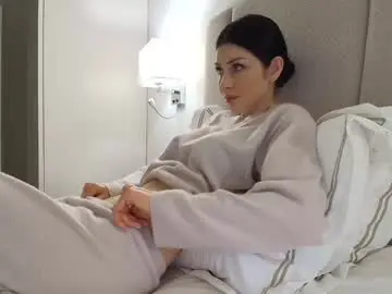 Chaturbate Live Porn of milla_bella