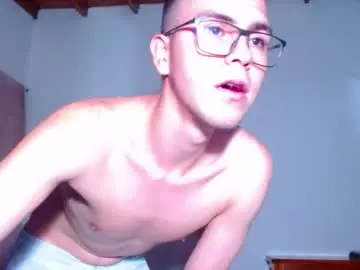 Chaturbate Sex Chat of erik_rodriguez