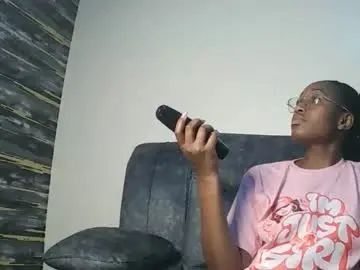 Chaturbate Adult Video Chat of pinkaura_