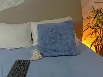 Chaturbate Live Sex Cam of rileyallen01