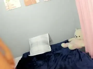 Chaturbate Live Sex Cam of ellats_18