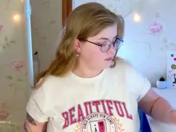 Chaturbate Free Porn Cam of yumm_lolly