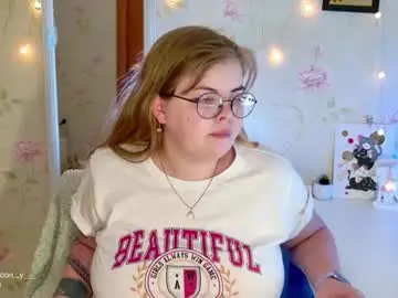 Chaturbate Live Sex Cam of yumm_lolly