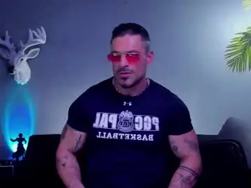 Chaturbate Adult Webcams of dennis_cox_