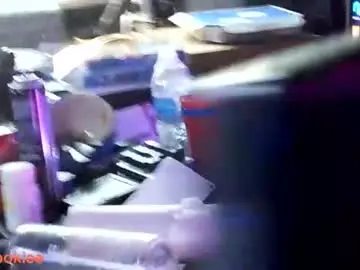Chaturbate Watch Live Sex Cams of kinky_wookiee