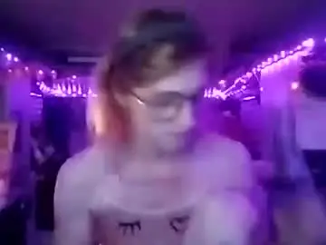 Chaturbate Watch Live Sex Cams of lesleygumgrass