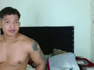 Chaturbate Sex Cam of tommy_montana57935