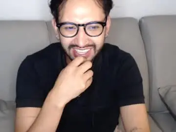 Chaturbate Adult Video Chat of adrian_falcon