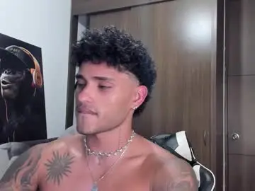 Chaturbate Best live sex cam show of alessandro_vanni