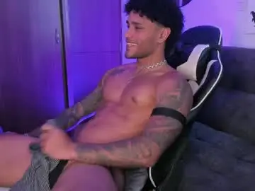 Chaturbate Best live sex cam show of alessandro_vanni