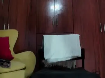 Chaturbate Live Sex Cam of carly_grasso