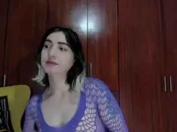 Chaturbate Live Sex Cam of carly_grasso
