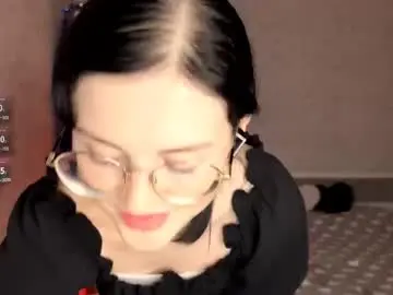 Chaturbate Live Sex Cam of eleniswackhammer