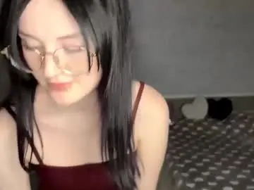 Chaturbate Live Sex Cam of eleniswackhammer
