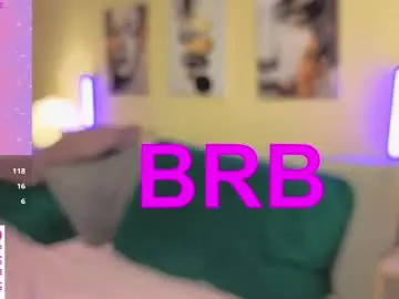 Chaturbate Live Sex Cam of kelly__hardy