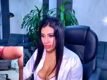 Chaturbate Live Sex Cam of mia_hotwife