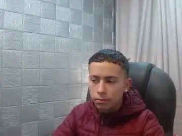 Chaturbate Live Sex Cam of xavii_18_