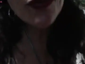 Chaturbate Live Sex Cam of arianasanz1