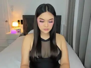 Chaturbate Live Sex Cam of heavenlytransx