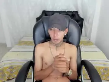 Chaturbate Adult Video Chat of darikson_boy_