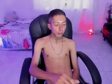 Chaturbate Sex Cam of darikson_boy_