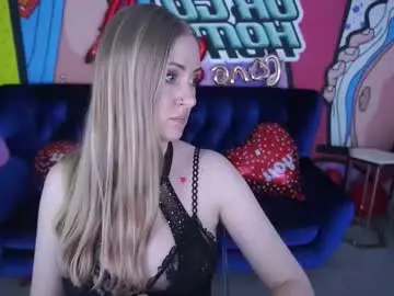 Chaturbate Live Sex Cam of dramaquenn