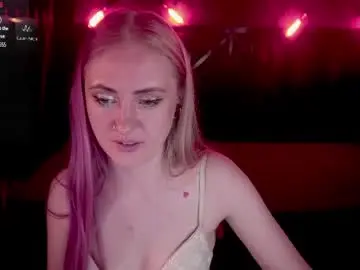 Chaturbate Sex Cam of dramaquenn