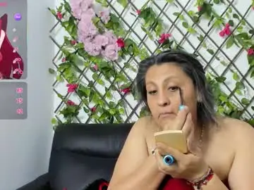 Chaturbate Live Porn of merlyna_goldens