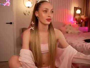 Chaturbate Live Sex Cam of mia_bellamy