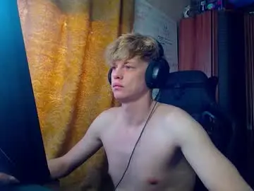 Chaturbate Live Sex Cam of shyredstar