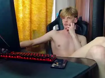 Chaturbate Watch Live Sex Cams of shyredstar