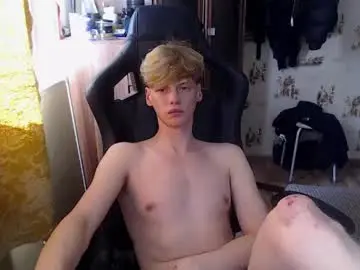 Chaturbate Watch Live Sex Cams of shyredstar